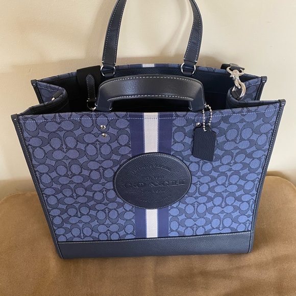 COACH DENIM DEMPSEY 40 TOTE IN SIGNATURE JACQUARD & REFINED PEBBLE LEATHER NWT - Picture 5 of 8